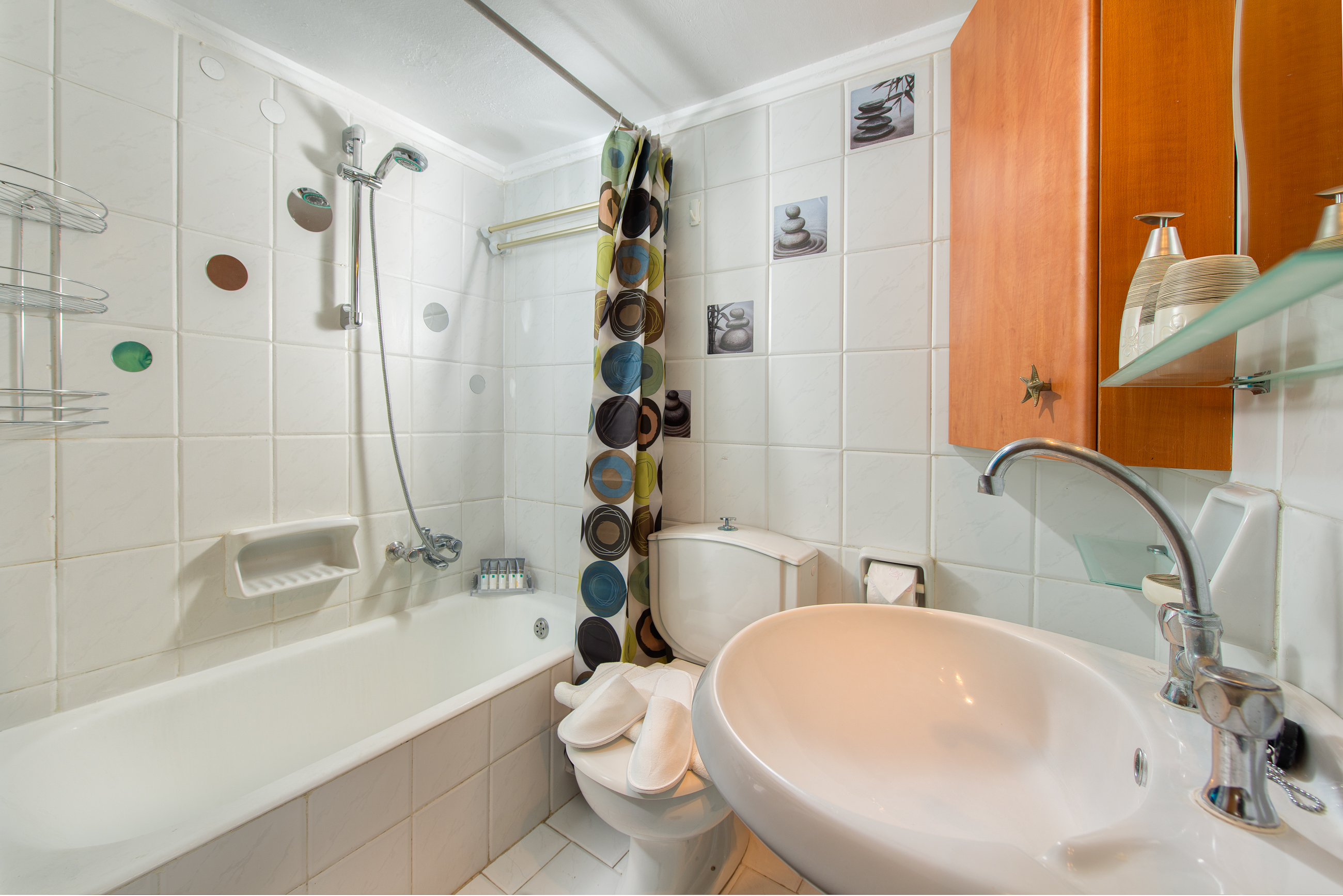 Bathroom with bathtub